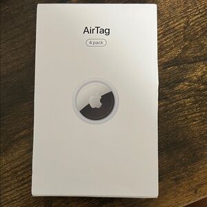 Apple AirTag Set in White Box